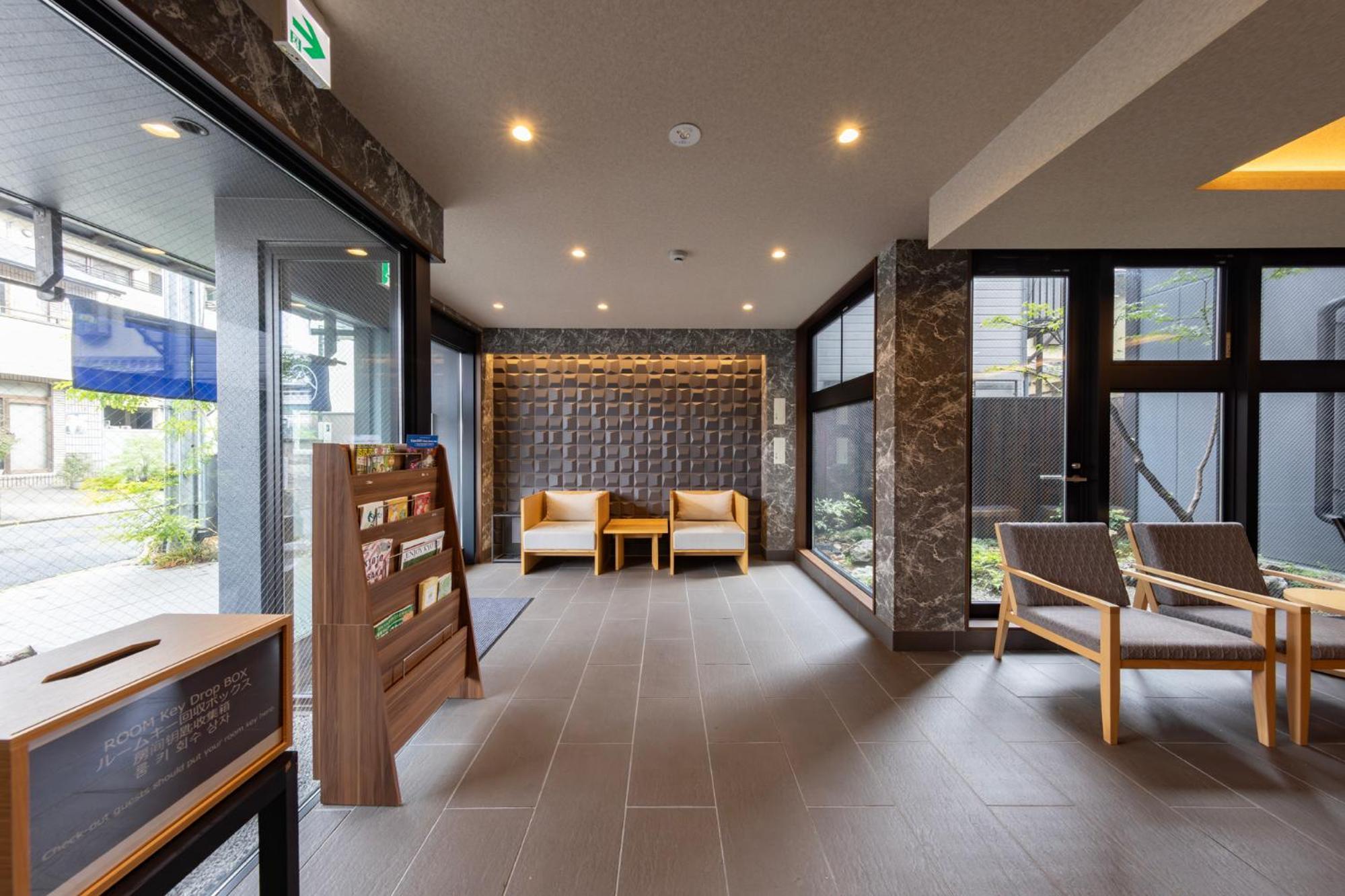 Madoka Station West 3* 京都